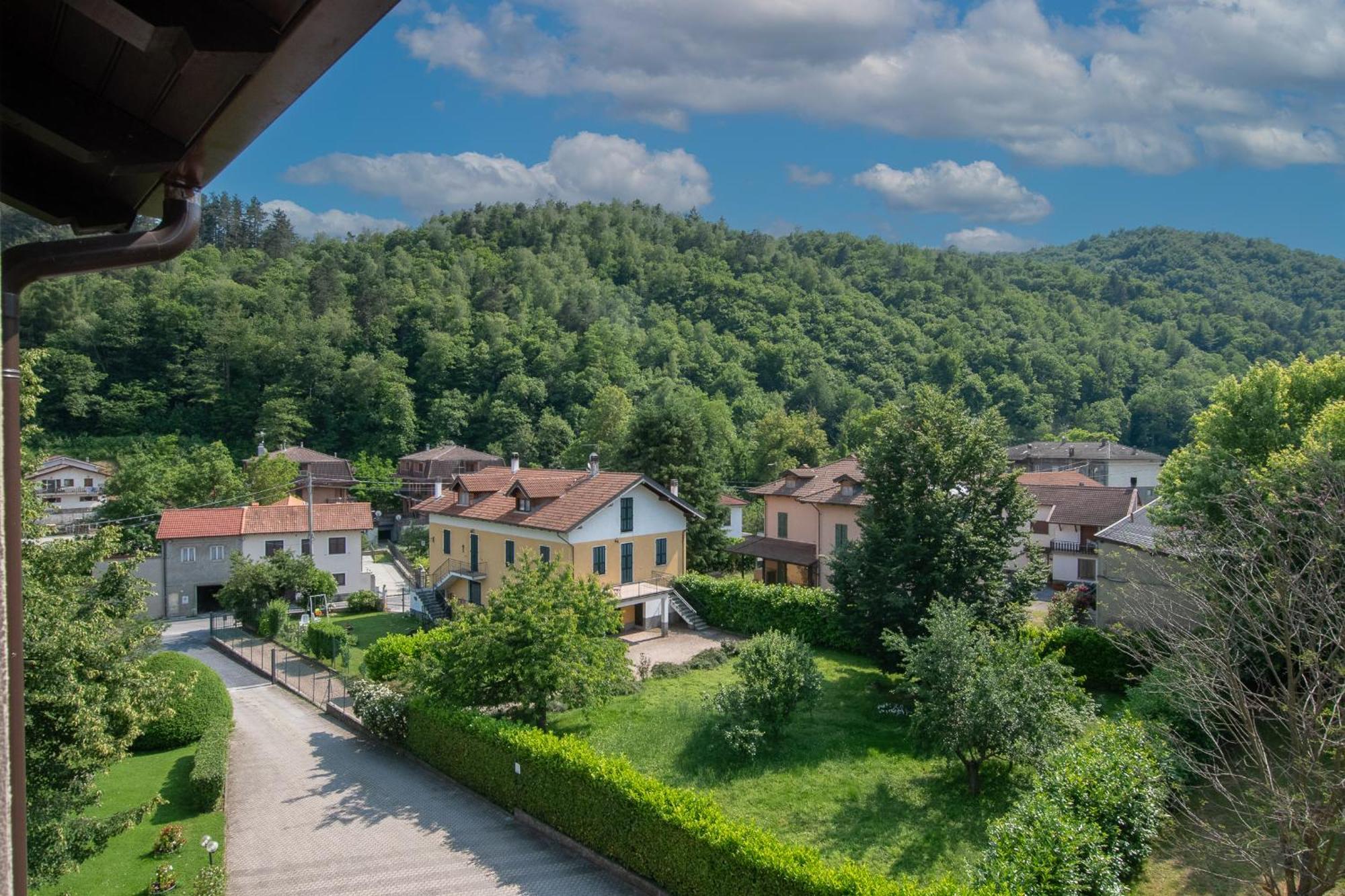 Hotel Villa Elia Calizzano Экстерьер фото